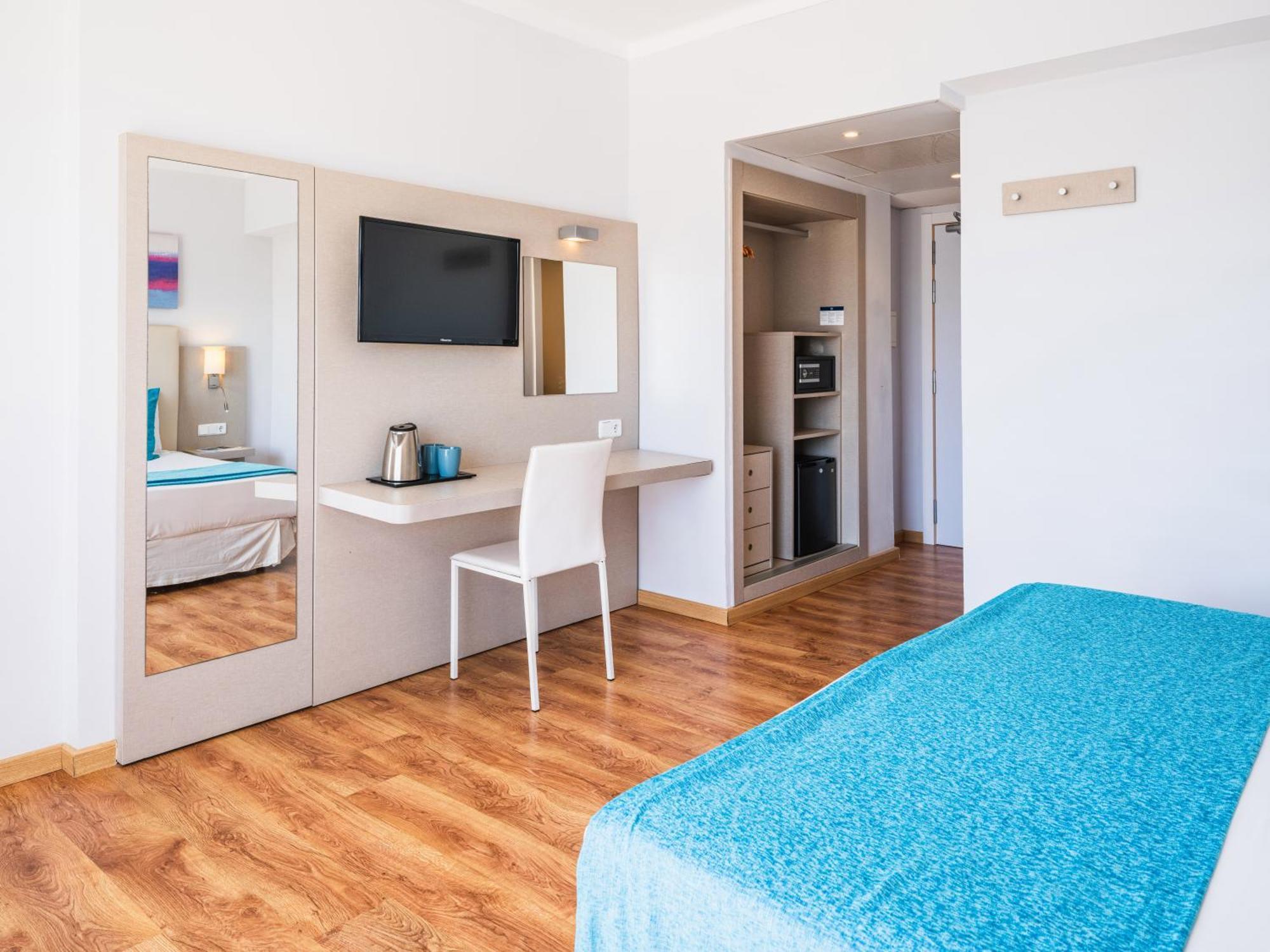 Grupotel Rocador - Adults Only กาลาดอร์ ภายนอก รูปภาพ