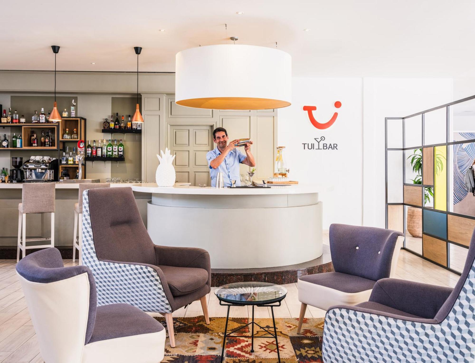 Grupotel Rocador - Adults Only กาลาดอร์ ภายนอก รูปภาพ